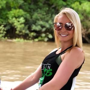 Meet your Posher, Nicole